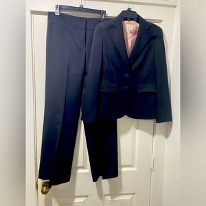 Anne Klein 2 Suits Size 8